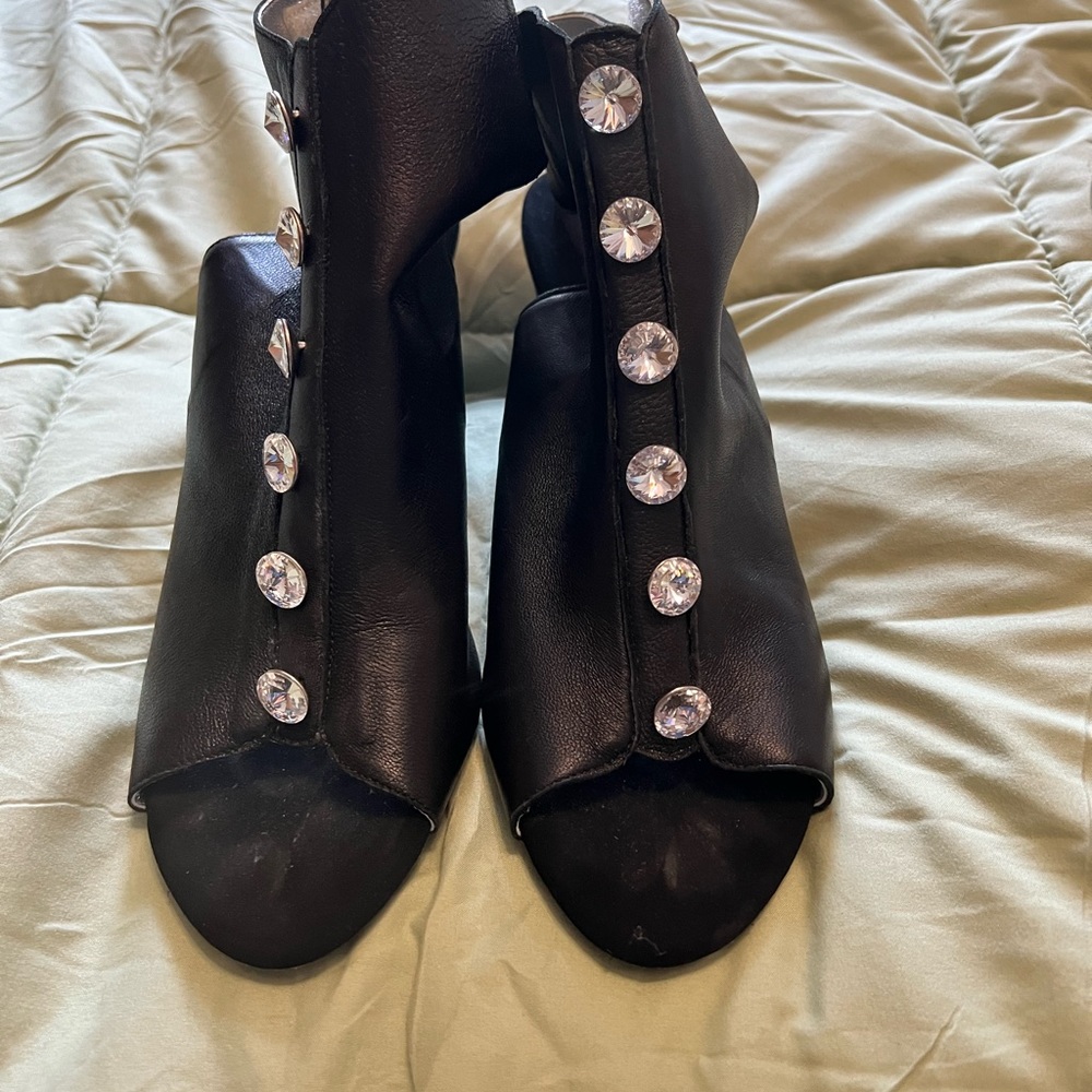 Black bling wedge sandals!  Onex Brand!  Boutique sandals